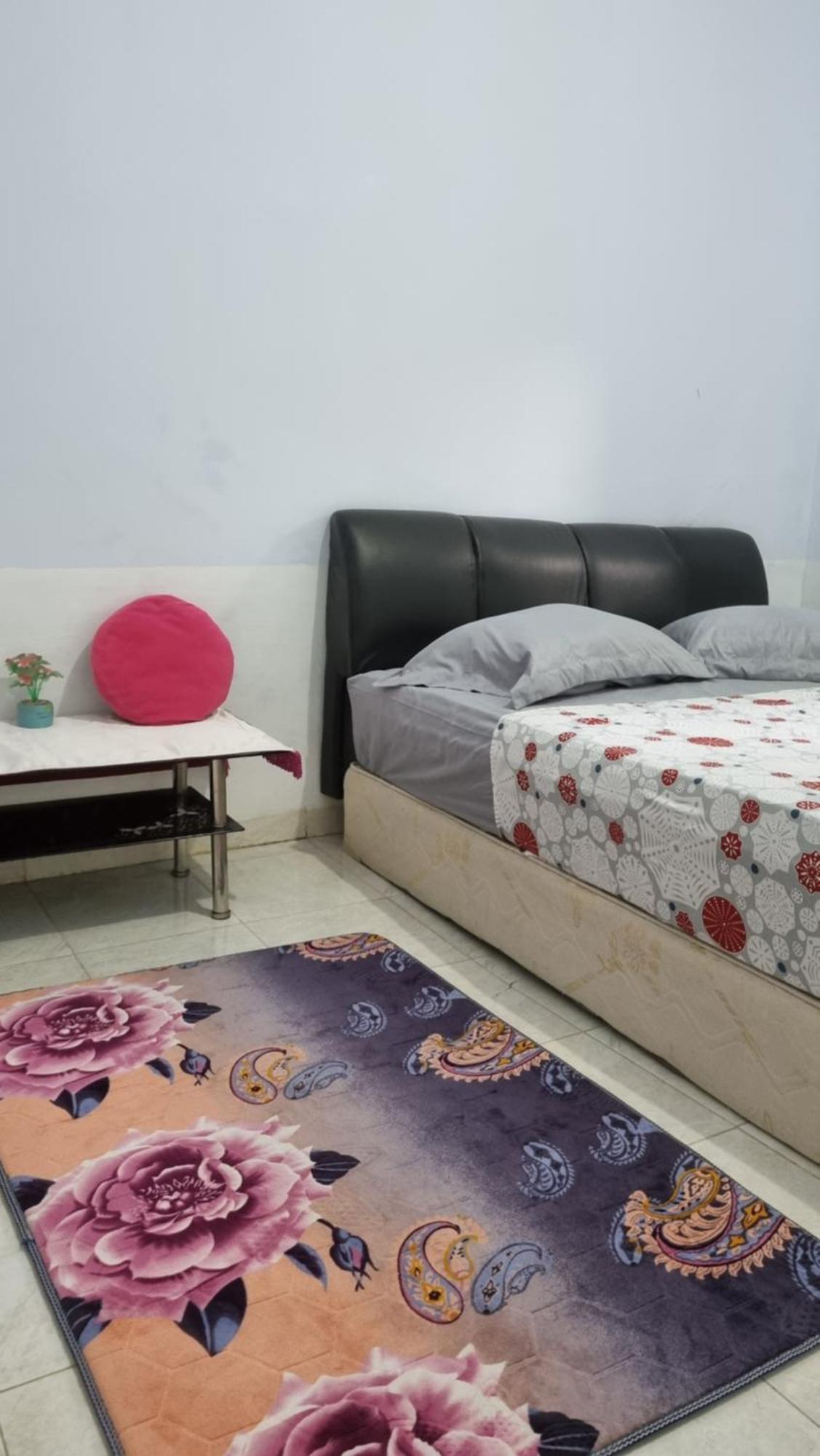 Makassar Airin Homestay Sungguminasa Kültér fotó